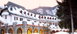 Hotel Residence Grand Palais Excelsior is located in the resort centre, 10 minute walk from the lifts and train station.